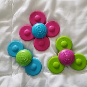Fat Brain Toys whirly squigz set